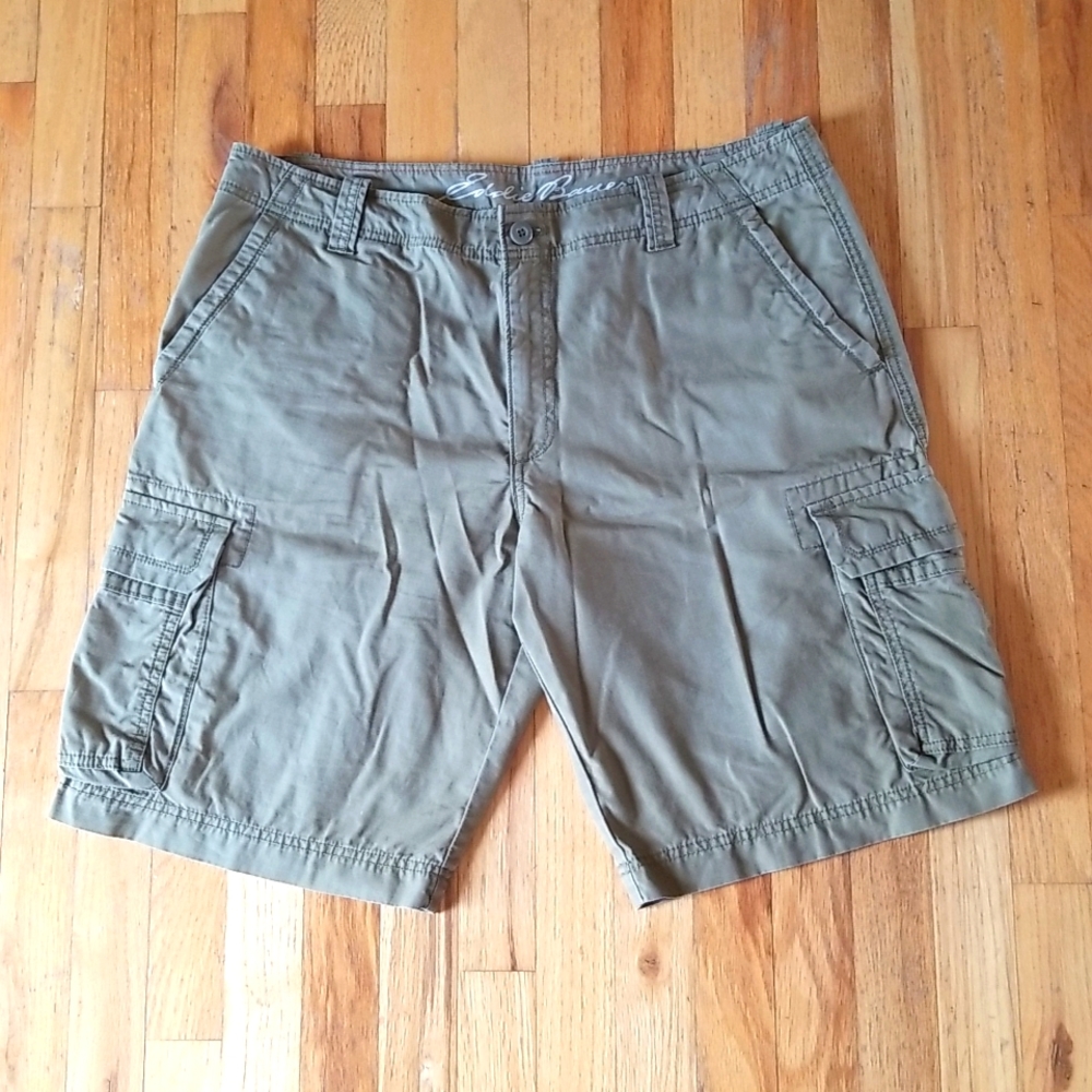 Eddie Bauer Cargo Shorts Mens size 36